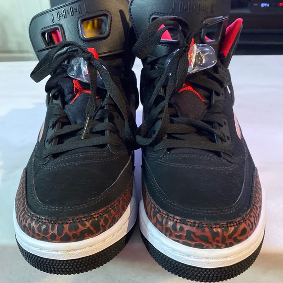 Jordan men’s size 9 - Picture 5 of 5